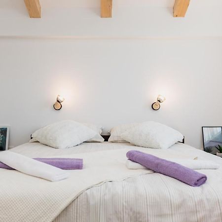 Studio Apartment Harmony Np Krka โลโซวาซ ภายนอก รูปภาพ